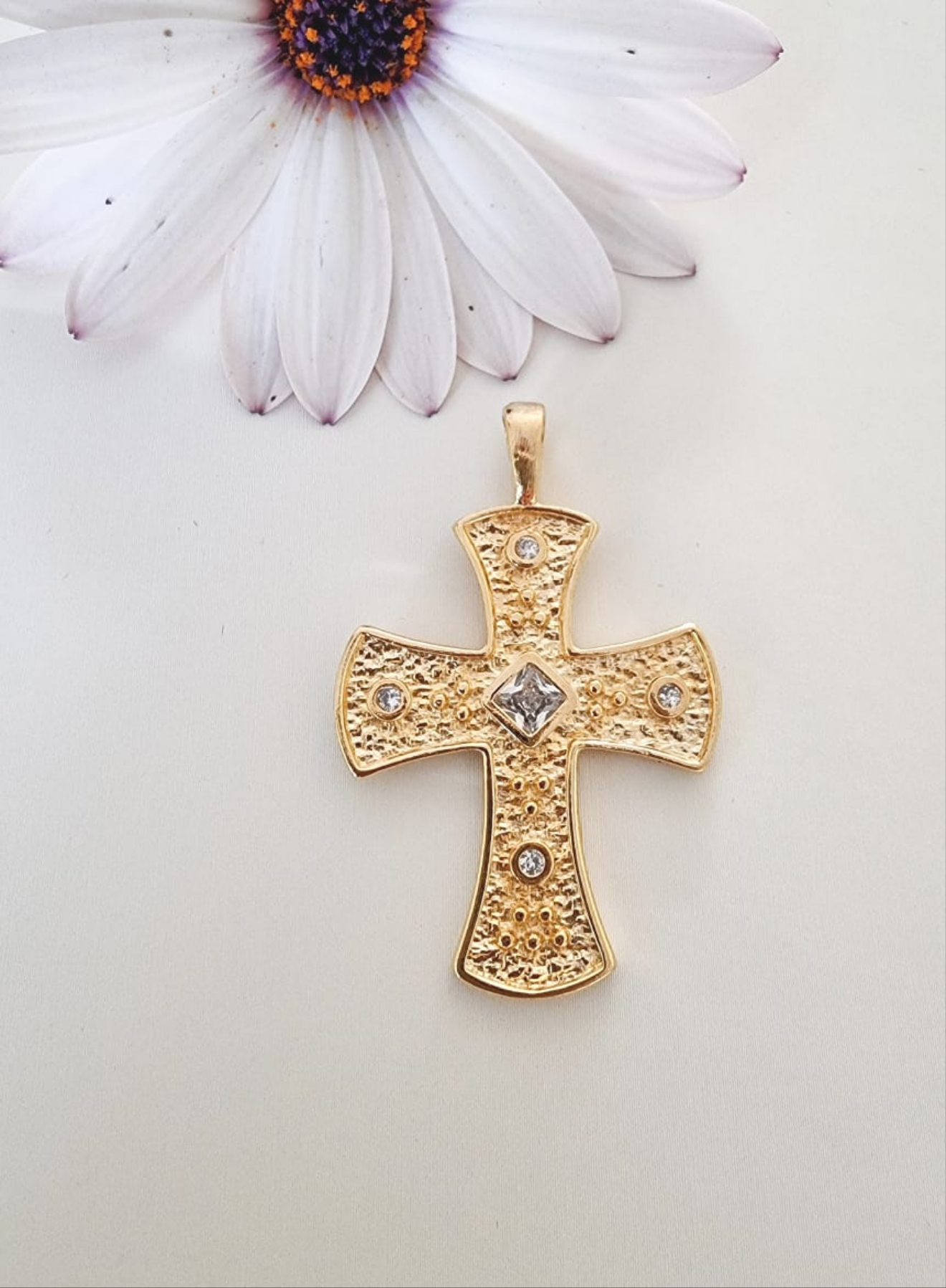 Dije cruz circon blanco