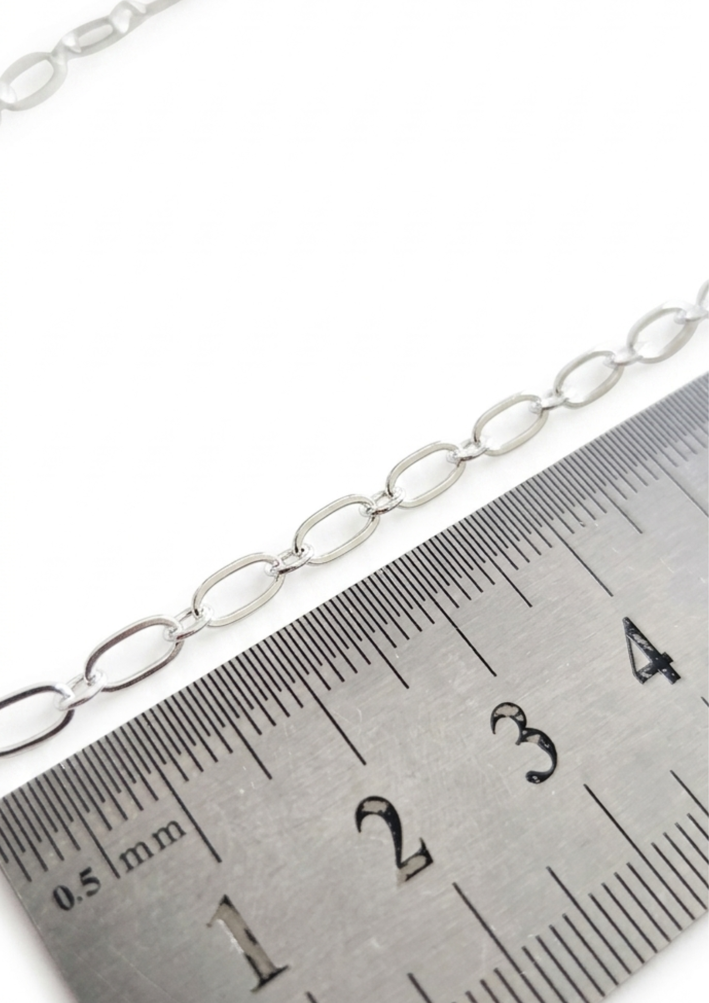 Cadena eslabón 6 x 3 MM platrada delgada