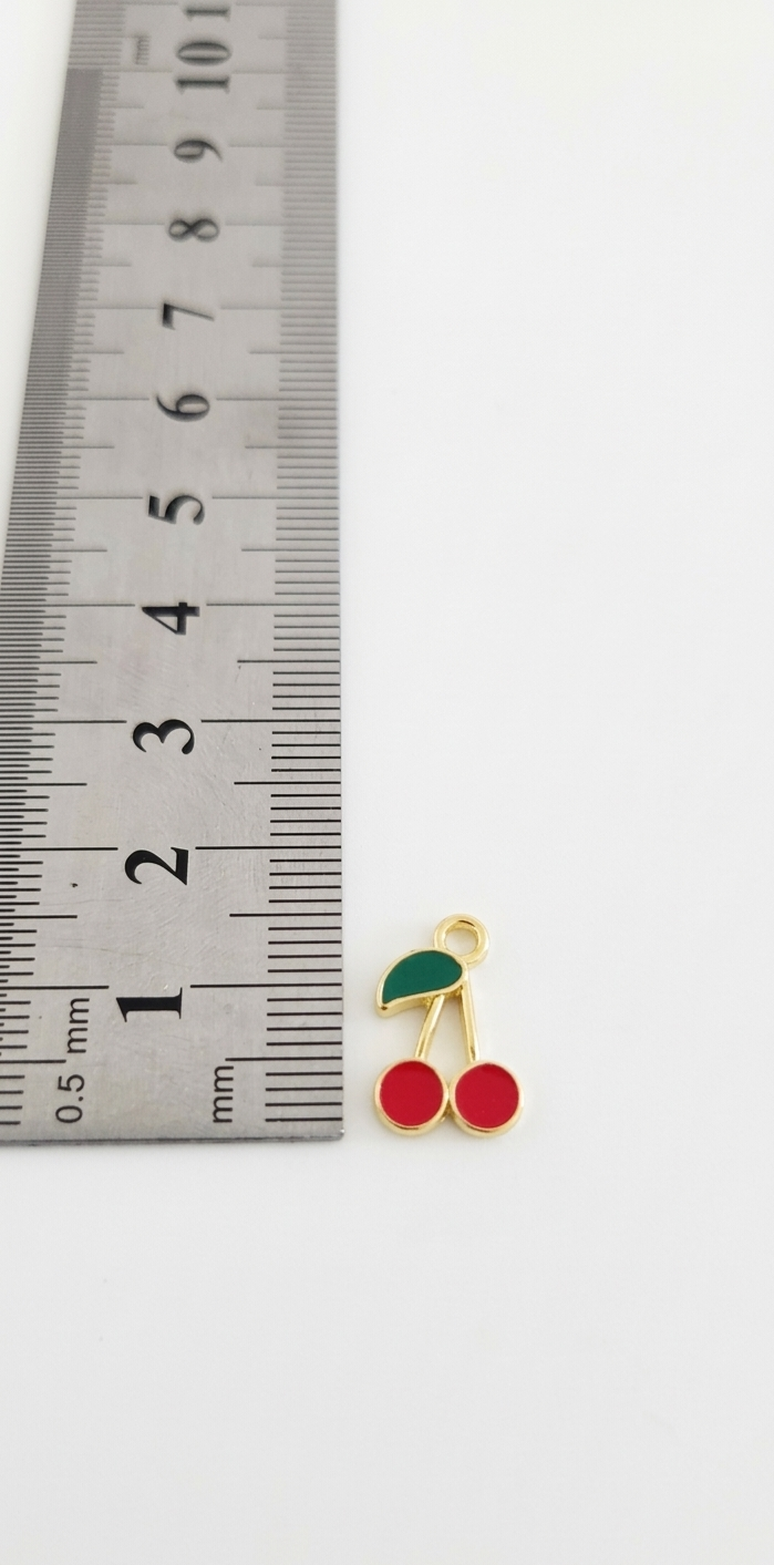 Dije esmaltado cerezas