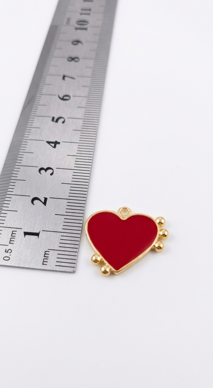 Dije corazón esmaltado rojo