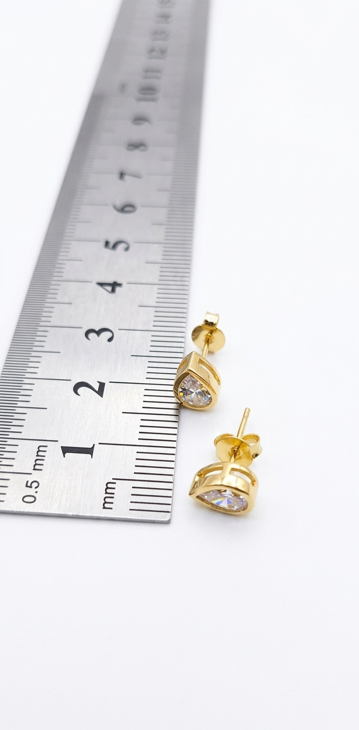 Aros punto de luz gota circón 7 MM