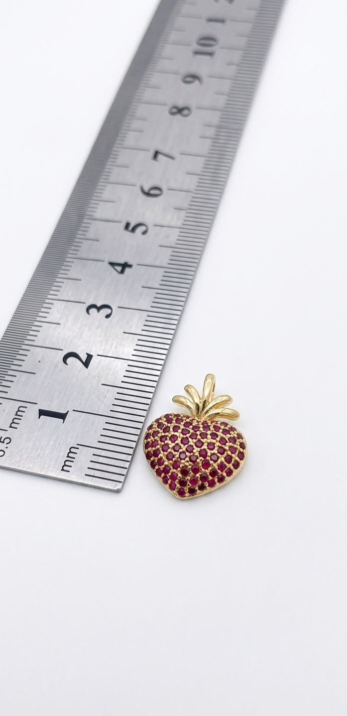 Dije detente corazón fuccia