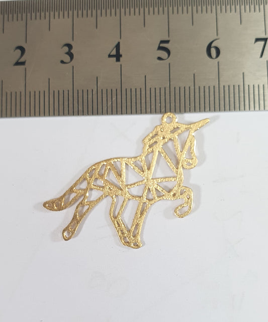 Dije Unicornio Calado insumo baño de Oro
