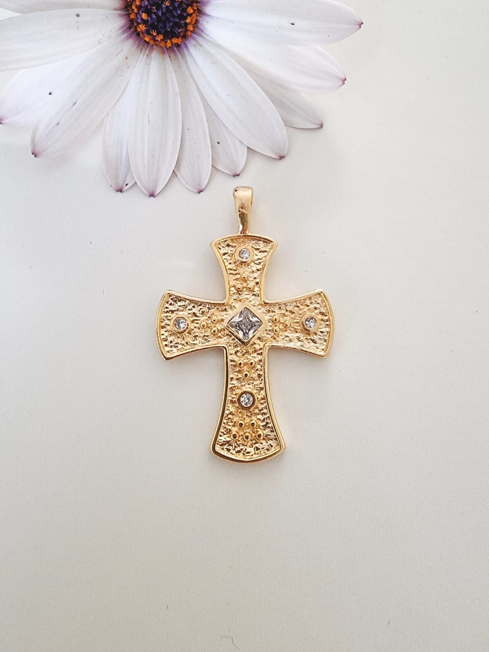 Dije cruz circon blanco