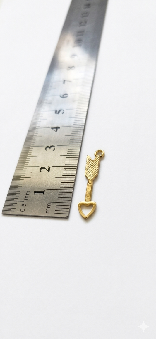 Dije flecha corazón