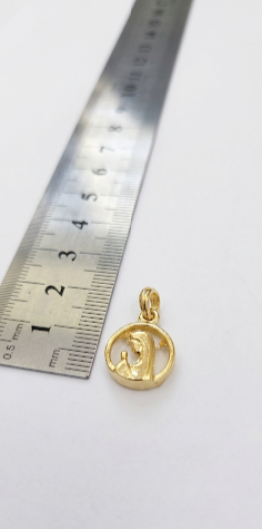 DD010- Dije virgen niña fondo transparente