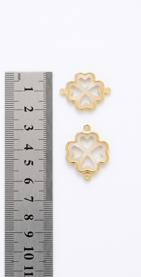 Conector trebol imitacion nácar