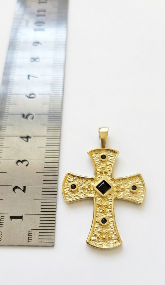 DD0Q6- Dije cruz circón negro
